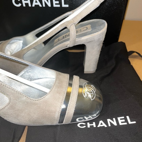Authentic Chanel Suede Metallic Lambskin Cap Toe CC Slingback Pump size 39 - Picture 7 of 15
